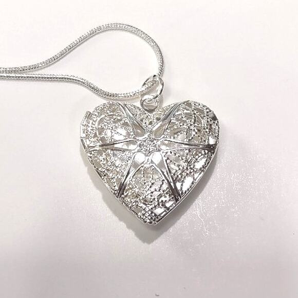 925 Silver Necklace Heart Locket Star Lattice Pattern Valentines Birthday Gift - Picture 4 of 8